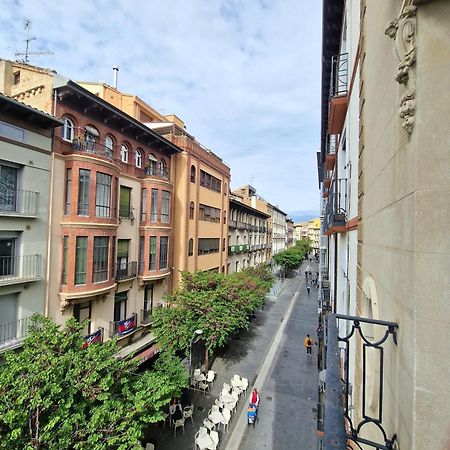Hostal Rugaca Huesca Exterior photo